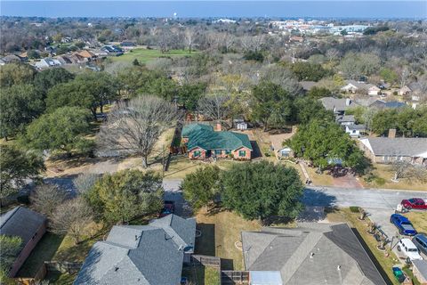 Tiny photo for 704 Bormann St St, Brenham, TX 77833 (MLS # 26002578)