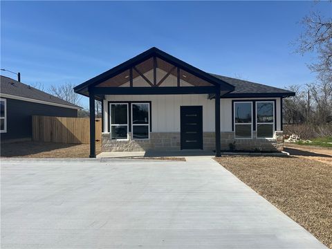 Tiny photo for 1516 Dansby Street, Bryan, TX 77803 (MLS # 25012973)