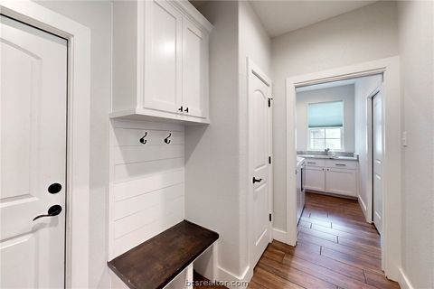 Tiny photo for 1909 Cottonwood Terrace Court, College Station, TX 77845 (MLS # 26004013)