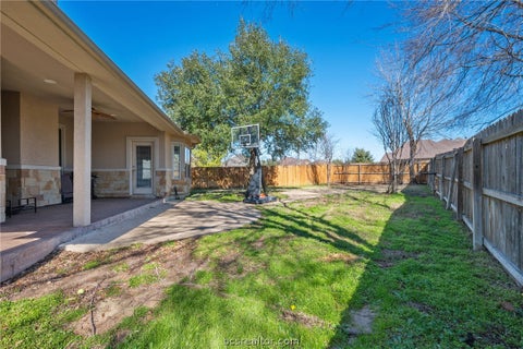 Tiny photo for 2912 Ascot Court, Bryan, TX 77808 (MLS # 26007025)