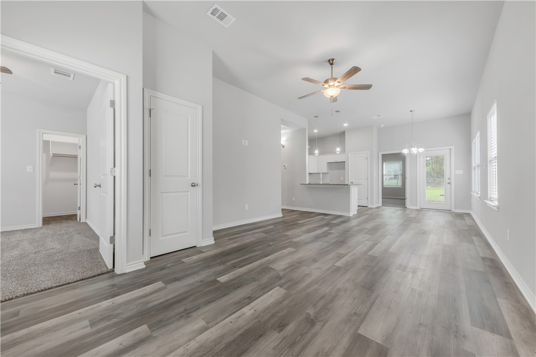 Bryan, Texas 77801, United States, 4 Bedrooms Bedrooms, ,3 BathroomsBathrooms,Residential,Active,174127