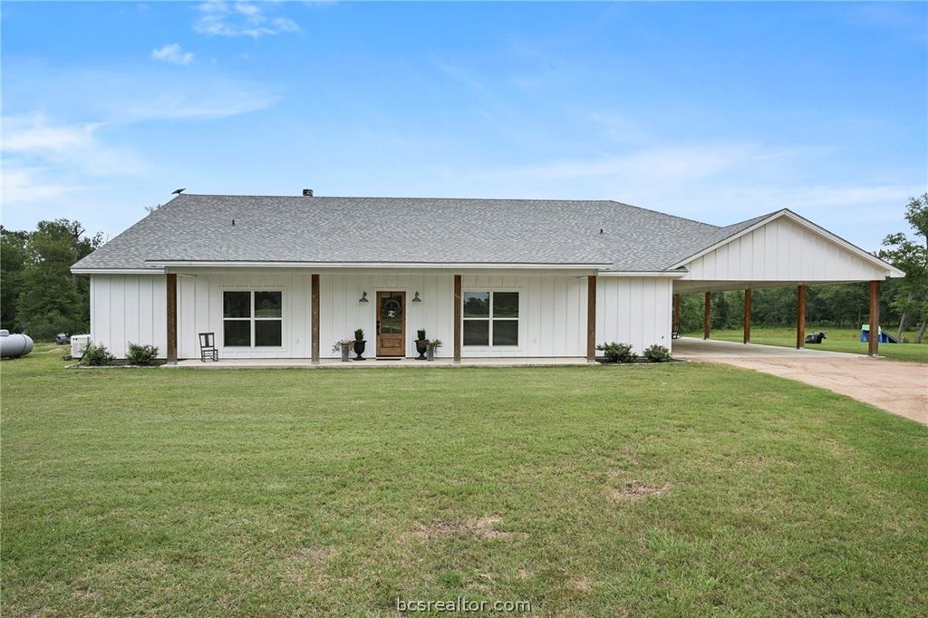Photo of 15193 PR 4490, Normangee, TX 77871 (MLS # 26008684)