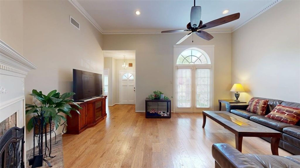 Photo of 705 Walker Street, Bryan, TX 77802 (MLS # 26004381)