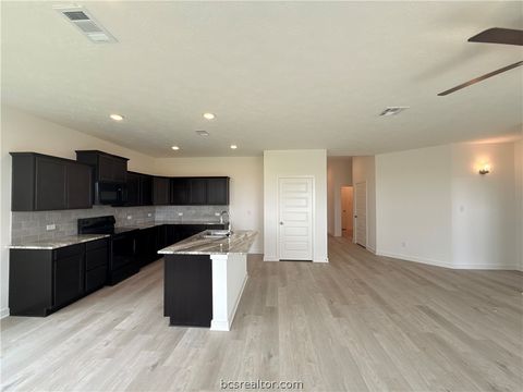 Tiny photo for 402 Harvest Lake Drive, Snook, TX 77878 (MLS # 26005352)