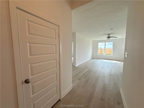 Tiny photo for 402 Harvest Lake Drive, Snook, TX 77878 (MLS # 26005352)