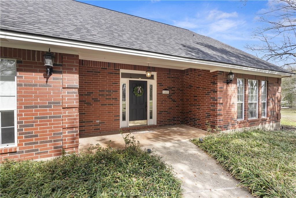 Photo of 1405 Harpers Ferry Road, College Station, TX 77845 (MLS # 26002569)