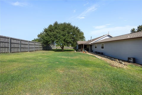 Tiny photo for 9625 E OSR, Hearne, TX 77859 (MLS # 26011141)