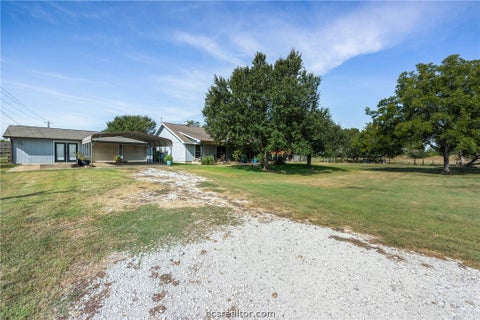 Tiny photo for 9625 E OSR, Hearne, TX 77859 (MLS # 26011141)