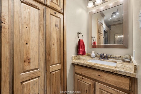Tiny photo for 9625 E OSR, Hearne, TX 77859 (MLS # 26011141)