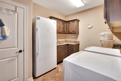 Tiny photo for 690 Meadow Bend Road, Bellville, TX 77418 (MLS # 26010250)