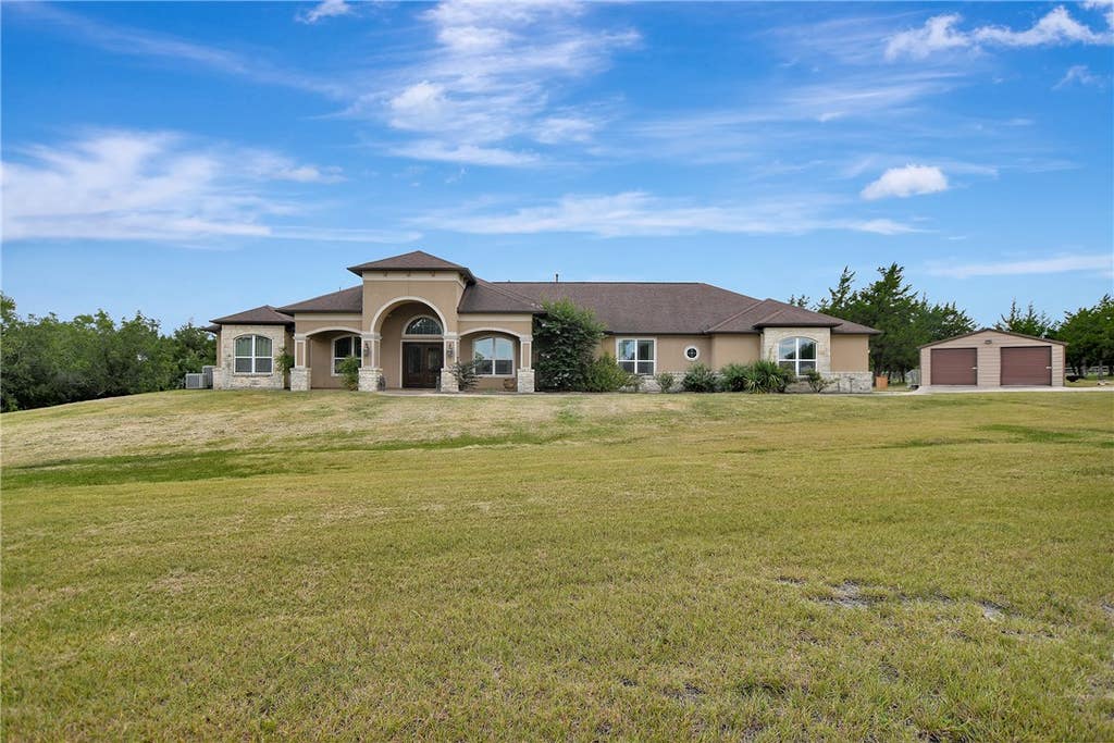 Photo of 690 Meadow Bend Road, Bellville, TX 77418 (MLS # 26010250)