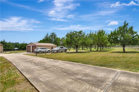 Tiny photo for 690 Meadow Bend Road, Bellville, TX 77418 (MLS # 26010250)