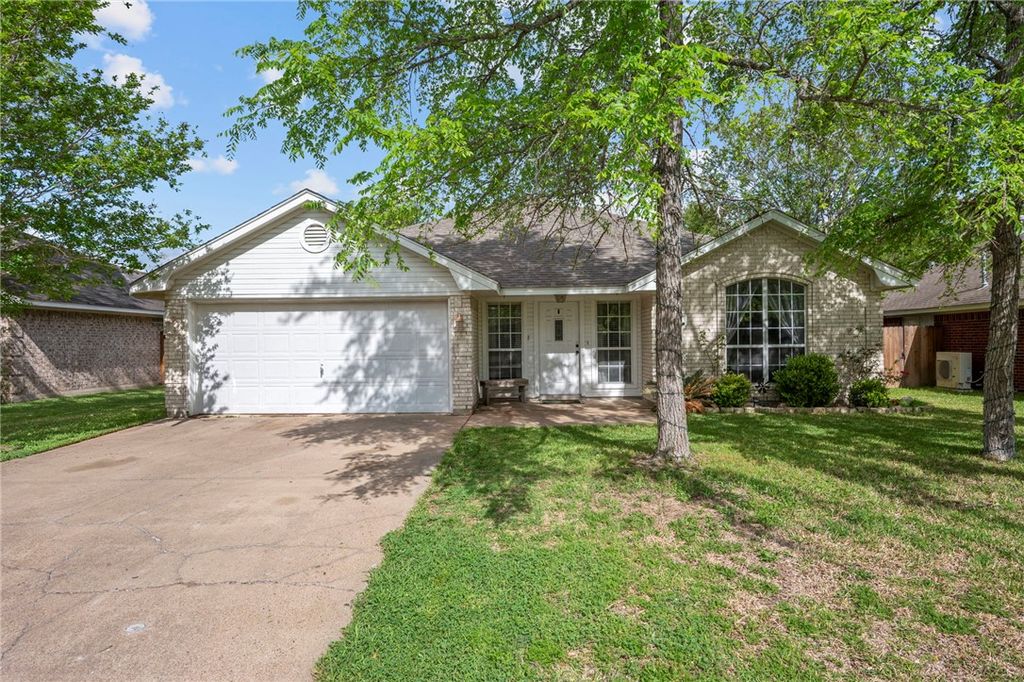 Photo of 1211 Mullins Court, College Station, TX 77845 (MLS # 26003658)