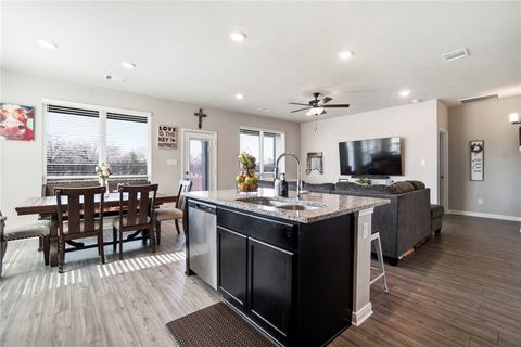 Tiny photo for 1318 Kingsgate Drive, Bryan, TX 77807 (MLS # 26002566)