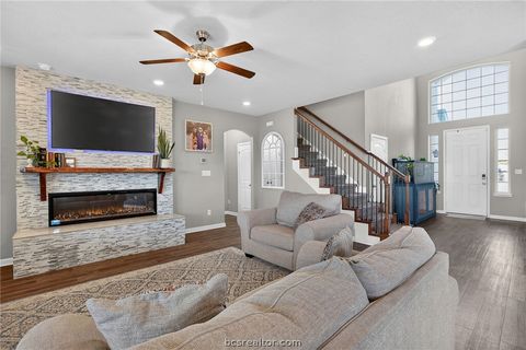 Tiny photo for 2001 Shimla Drive, Bryan, TX 77807 (MLS # 26003372)