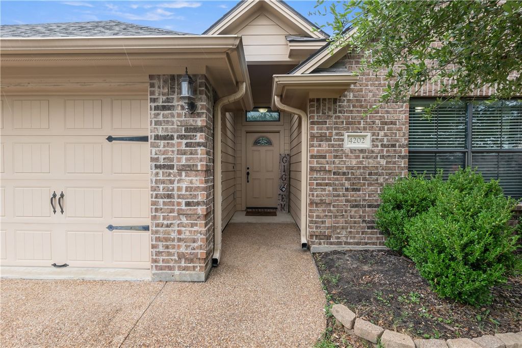 Photo of 4202 Carnes Court S, College Station, TX 77845 (MLS # 25013323)