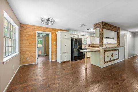 Tiny photo for 10802 Estelle Circle, Montgomery, TX 77356 (MLS # 26005508)