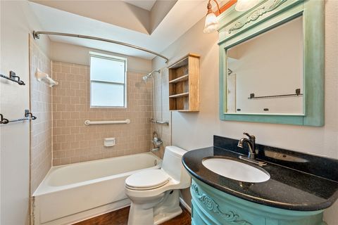 Tiny photo for 10802 Estelle Circle, Montgomery, TX 77356 (MLS # 26005508)