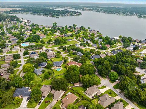 Tiny photo for 10802 Estelle Circle, Montgomery, TX 77356 (MLS # 26005508)