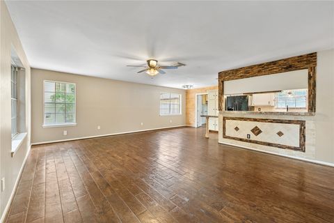 Tiny photo for 10802 Estelle Circle, Montgomery, TX 77356 (MLS # 26005508)