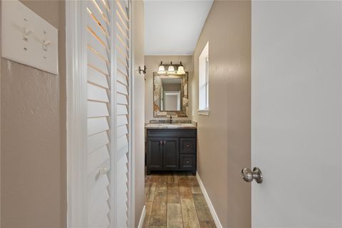 Tiny photo for 10802 Estelle Circle, Montgomery, TX 77356 (MLS # 26005508)