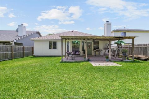 Tiny photo for 15111 Faircrest Drive, College Station, TX 77845 (MLS # 26006882)