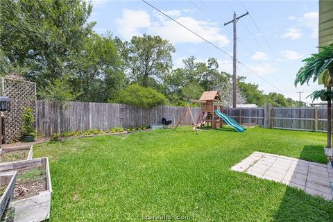 Tiny photo for 15111 Faircrest Drive, College Station, TX 77845 (MLS # 26006882)