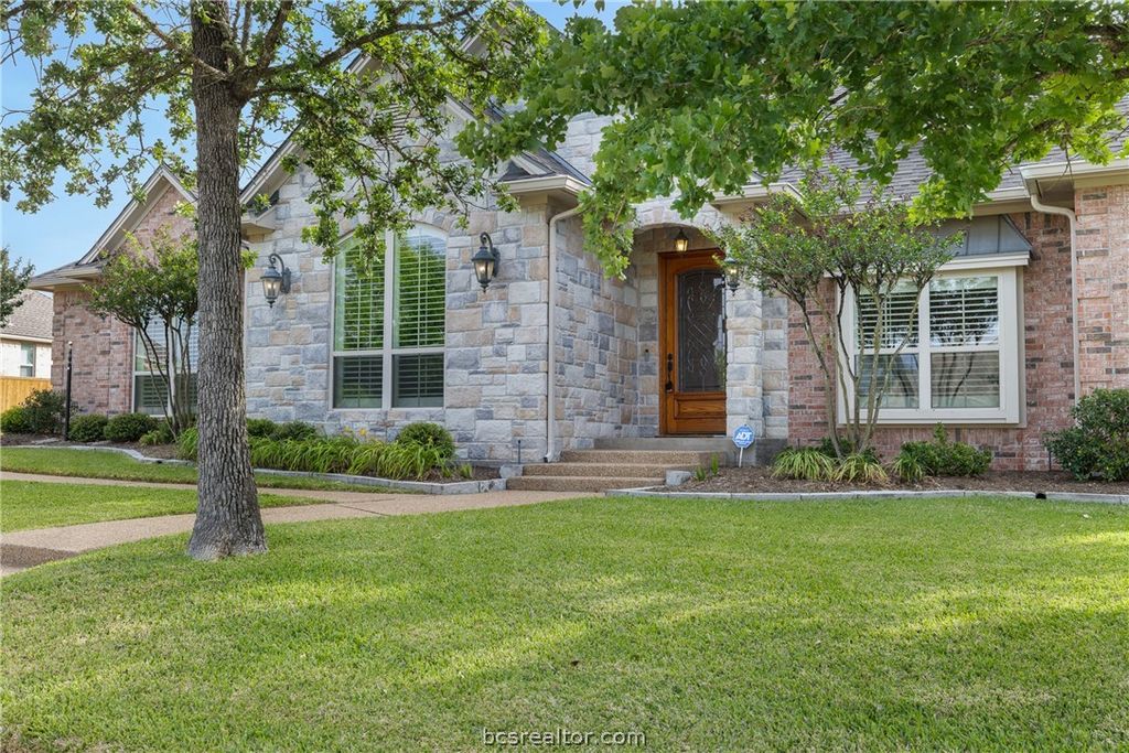 Photo of 5305 Cascades Court, College Station, TX 77845 (MLS # 26004520)