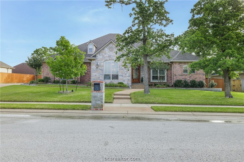 Photo of 5305 Cascades Court, College Station, TX 77845 (MLS # 26004520)