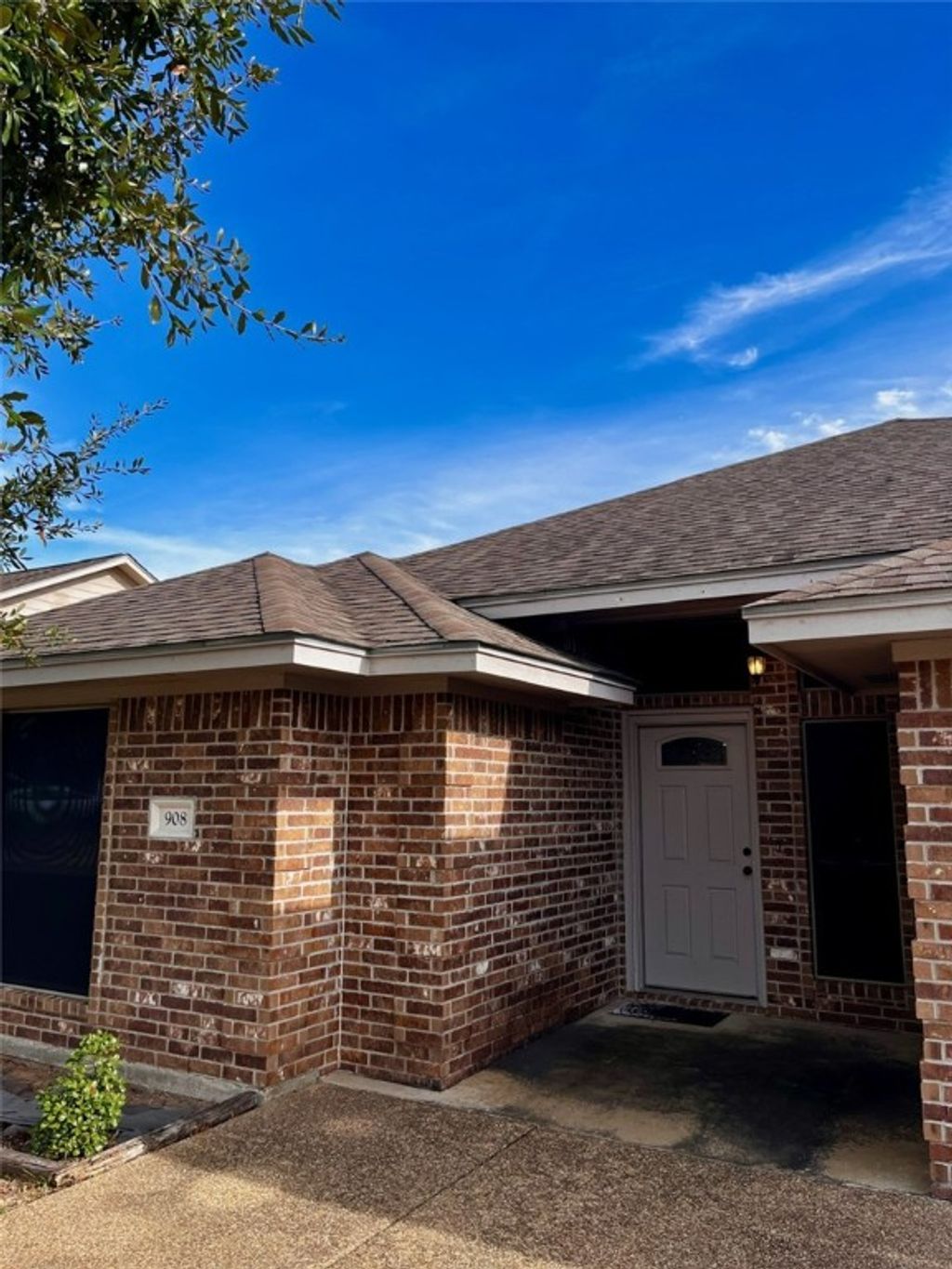 Photo of 908 Emerald Dove Avenue, College Station, TX 77845 (MLS # 26000607)