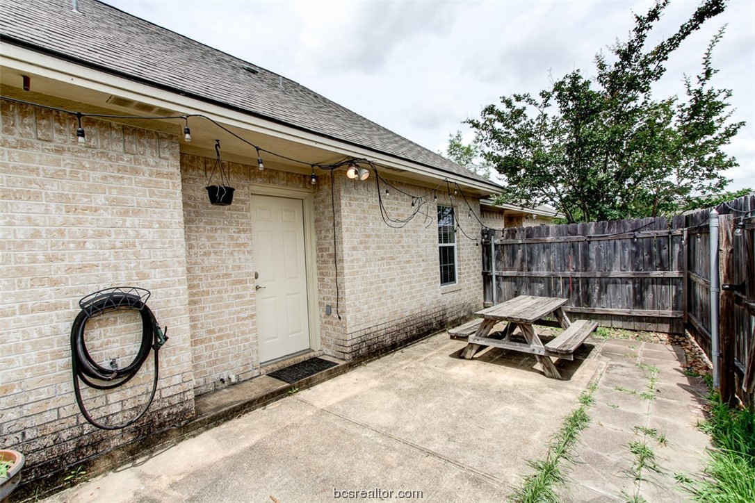 College Station, Texas 77845, United States, 3 Bedrooms Bedrooms, ,2 BathroomsBathrooms,Residential,Active,67816