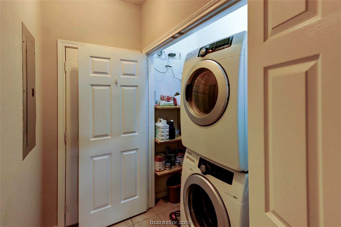 College Station, Texas 77845, United States, 3 Bedrooms Bedrooms, ,2 BathroomsBathrooms,Residential,Active,67816