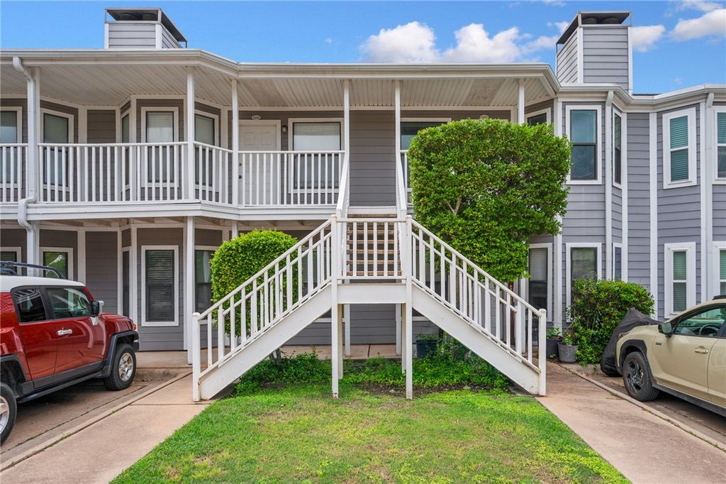 Photo of 4441 Old College RD #6203, Bryan, TX 77801 (MLS # 26005684)