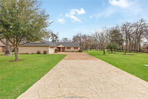 Tiny photo for 52 Golfview Drive, Hilltop Lakes, TX 77871 (MLS # 26003108)