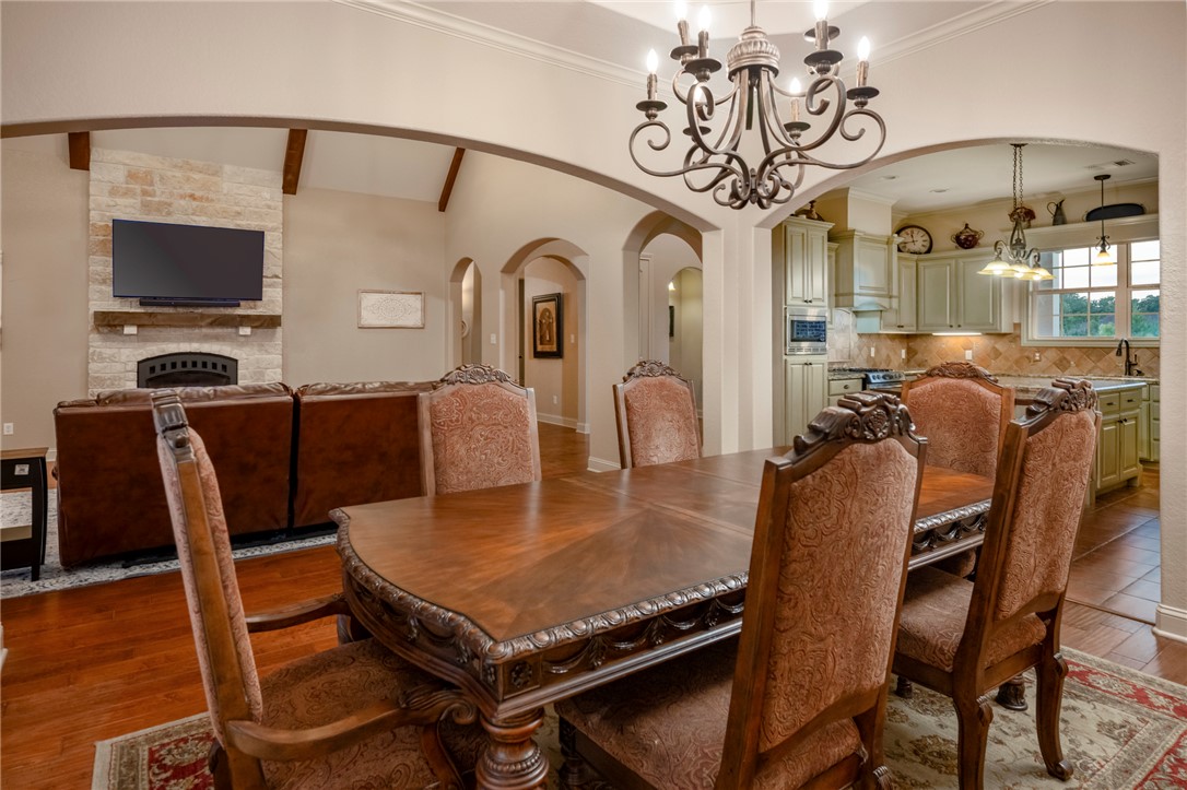 1964 Freestone Drive