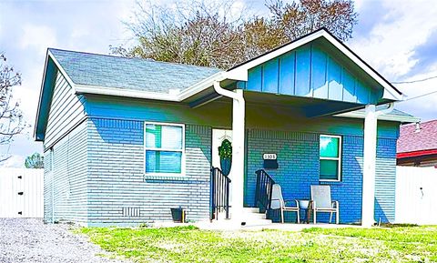 Tiny photo for 1308 Dawson Street, Hearne, TX 77859 (MLS # 26002274)