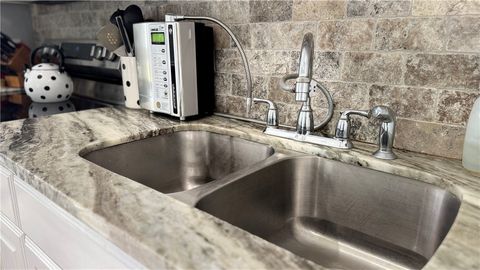 Tiny photo for 1308 Dawson Street, Hearne, TX 77859 (MLS # 26002274)