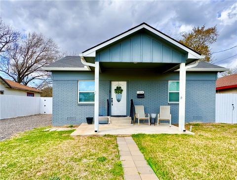 1308 Dawson Street Hearne TX 77859