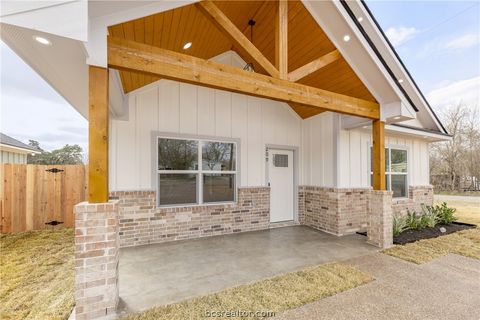 Tiny photo for 209 Lock Lane, Bryan, TX 77803 (MLS # 26001863)