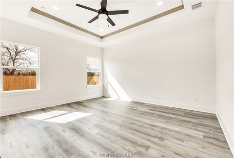 Tiny photo for 209 Lock Lane, Bryan, TX 77803 (MLS # 26001863)