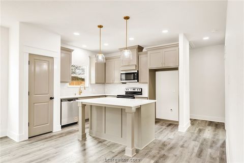 Tiny photo for 209 Lock Lane, Bryan, TX 77803 (MLS # 26001863)