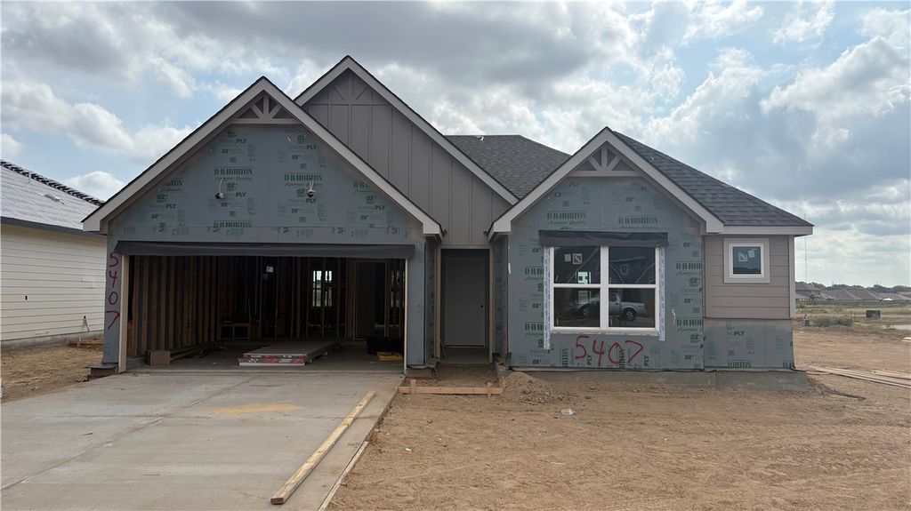 Photo of 5407 Bear Run, Bryan, TX 77803 (MLS # 25011338)