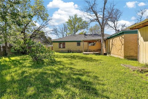 Tiny photo for 600 E Wm J Bryan Parkway, Bryan, TX 77803 (MLS # 26003579)