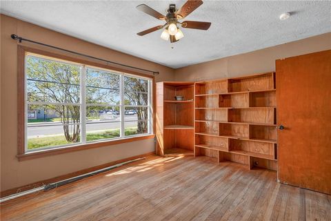 Tiny photo for 600 E Wm J Bryan Parkway, Bryan, TX 77803 (MLS # 26003579)