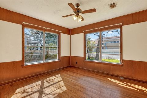 Tiny photo for 600 E Wm J Bryan Parkway, Bryan, TX 77803 (MLS # 26003579)