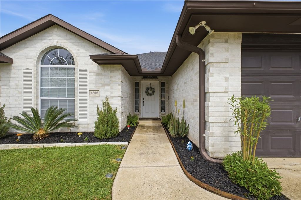 Photo of 1702 Ibis Court, Bryan, TX 77807 (MLS # 26003655)