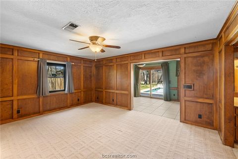 Tiny photo for 800 Copperas Drive, Caldwell, TX 77836 (MLS # 26002646)