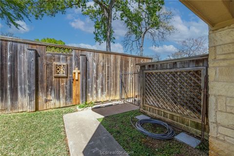 Tiny photo for 800 Copperas Drive, Caldwell, TX 77836 (MLS # 26002646)