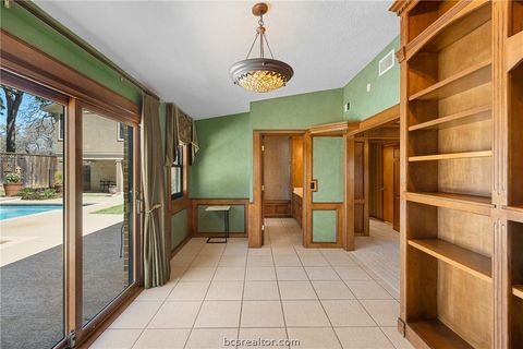 Tiny photo for 800 Copperas Drive, Caldwell, TX 77836 (MLS # 26002646)