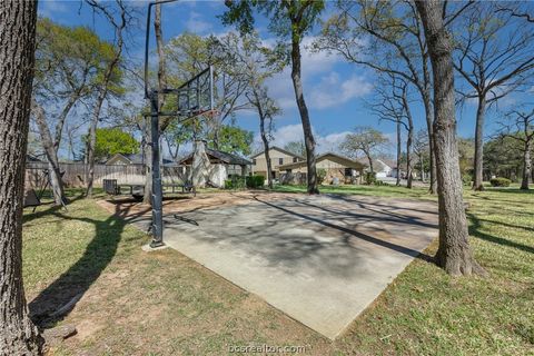 Tiny photo for 800 Copperas Drive, Caldwell, TX 77836 (MLS # 26002646)